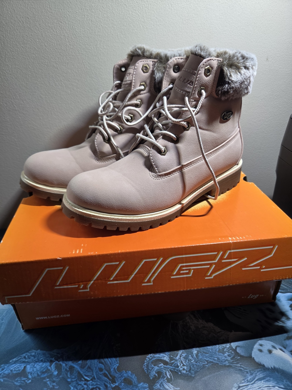 Lugz Women's Blush Pink Faux Fur Lace-Up Boots Size 9.5